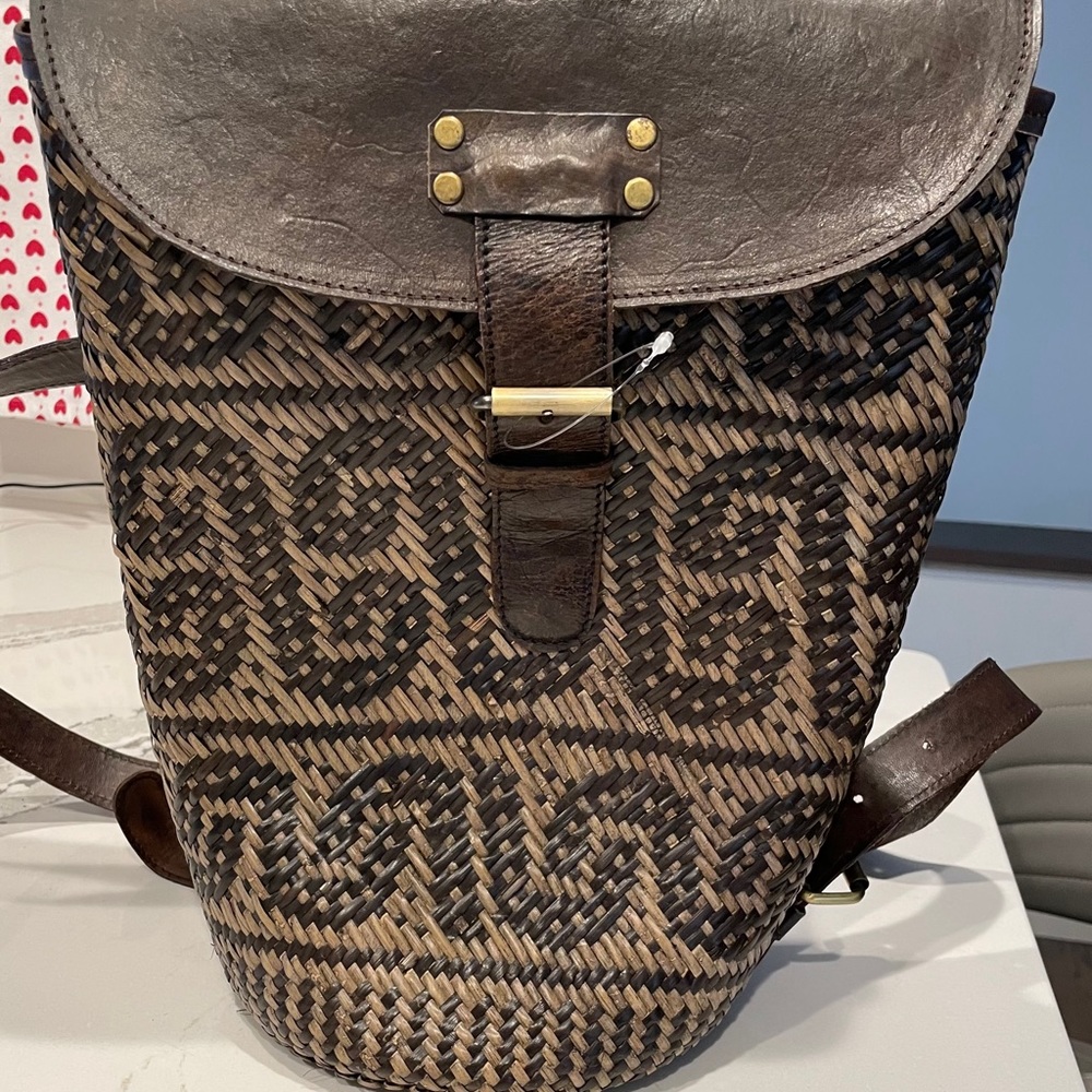 Gorgeous rattan straw leaf tribal backpack